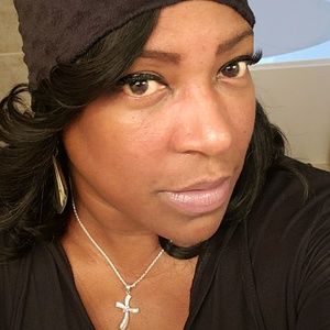 Meet your Posher, Delores